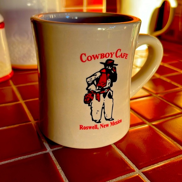 Cowboy Cafe iconic Mug Roswell New Mexico - Picture 1 of 4